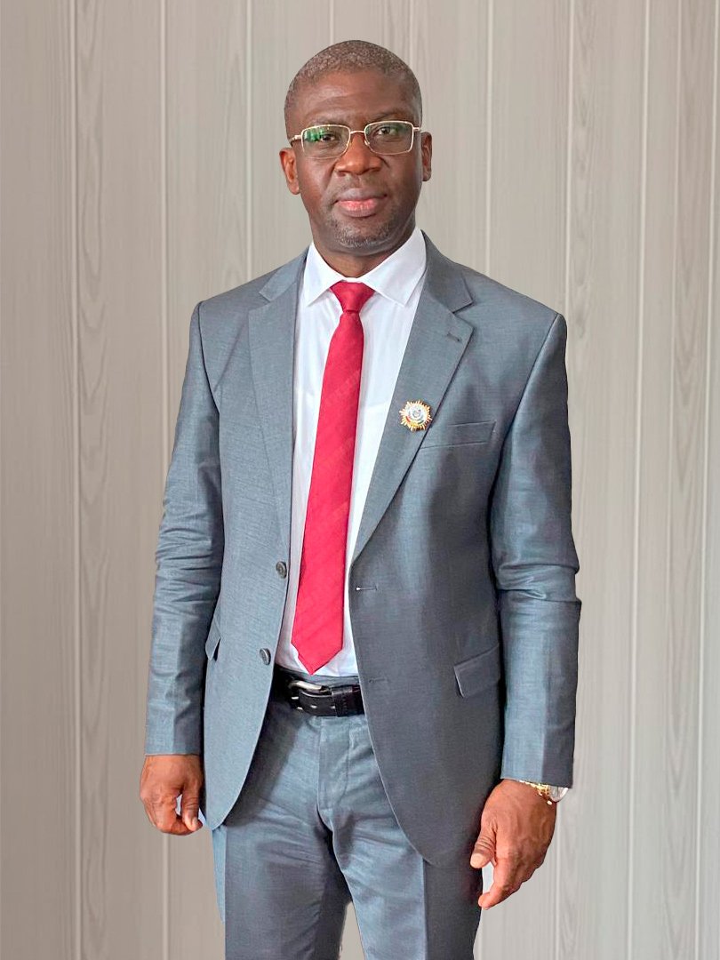 Directeur Général — ADC